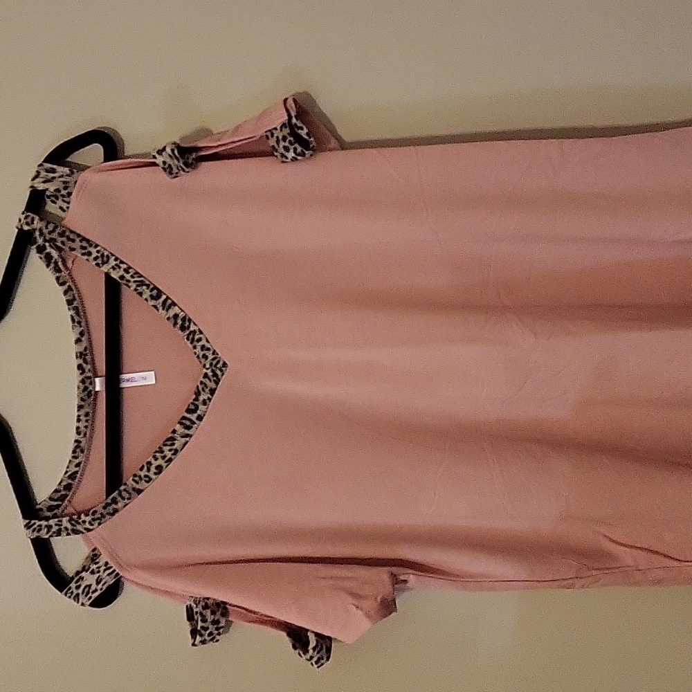 Plus size womens pink top